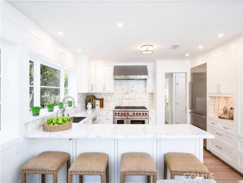 567 Flora Street, Laguna Beach, CA