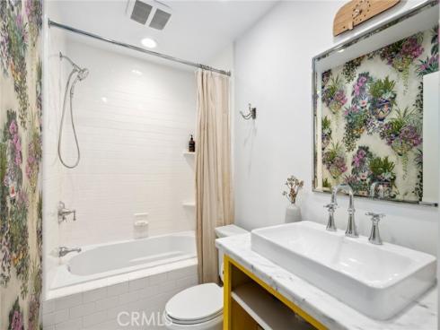 2888 Bernard Court , Laguna Beach, CA