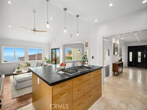 2888 Bernard Court , Laguna Beach, CA