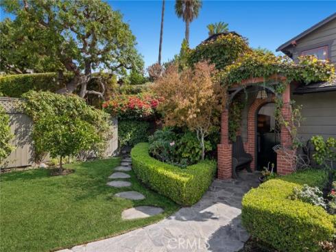 649 Anita Street, Laguna Beach, CA