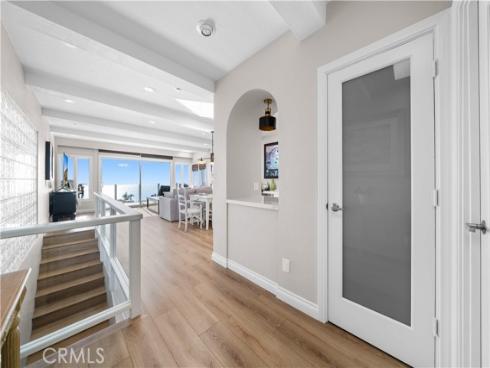 1091 La Mirada Street, Laguna Beach, CA