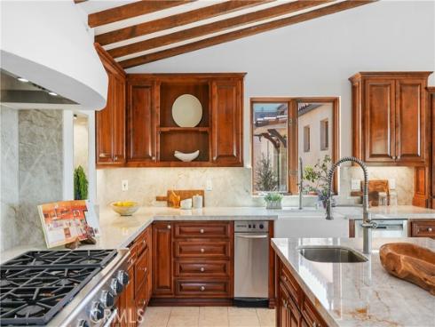 2516 Temple Hills Drive, Laguna Beach, CA