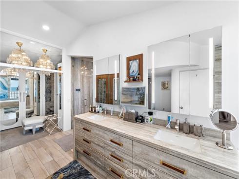 594 Cliff Drive, Laguna Beach, CA