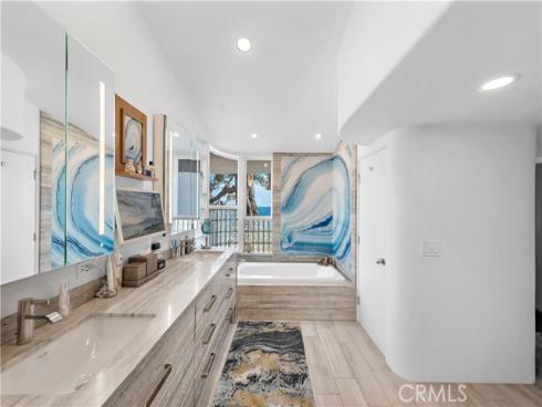 594 Cliff Drive, Laguna Beach, CA