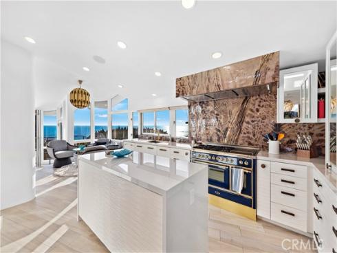 594 Cliff Drive, Laguna Beach, CA