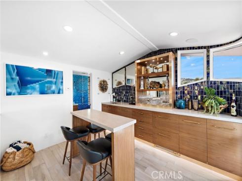 594 Cliff Drive, Laguna Beach, CA