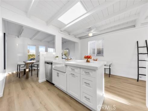 263 Grandview Street, Laguna Beach, CA