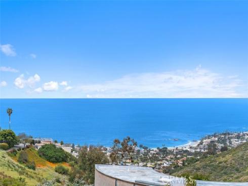 1981  San Remo  , Laguna Beach, CA