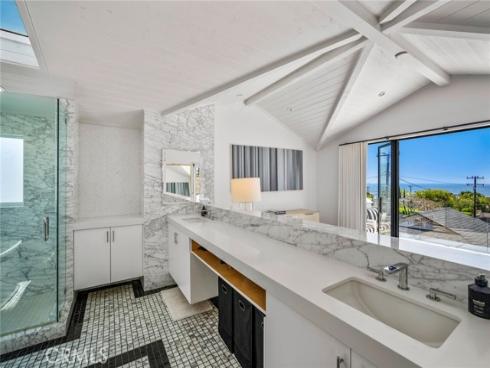 461 Poplar Street, Laguna Beach, CA
