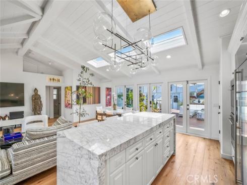 461 Poplar Street, Laguna Beach, CA