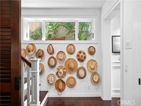 31889  Circle Drive  , Laguna Beach, CA