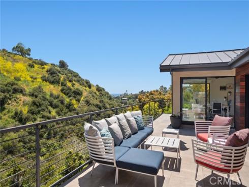 1435 Cerritos Drive, Laguna Beach, CA