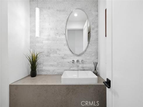 1435 Cerritos Drive, Laguna Beach, CA