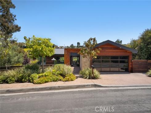 1435 Cerritos Drive, Laguna Beach, CA