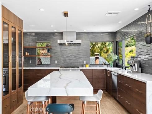 1435 Cerritos Drive, Laguna Beach, CA