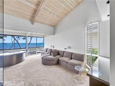 537 Dunnegan Place, Laguna Beach, CA