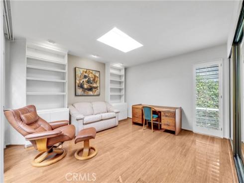 537 Dunnegan Place, Laguna Beach, CA