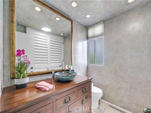 537 Dunnegan Place, Laguna Beach, CA