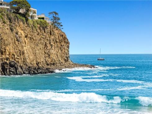 2460 Monaco Drive, Laguna Beach, CA