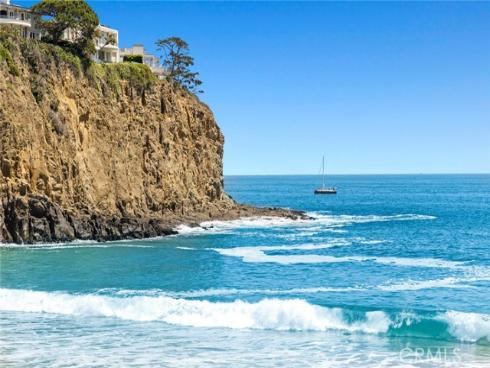 2460 Monaco Drive, Laguna Beach, CA