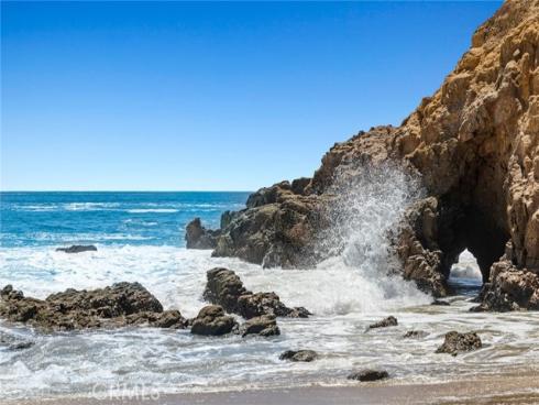 2460 Monaco Drive, Laguna Beach, CA