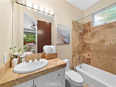 970 Quivera Street, Laguna Beach, CA