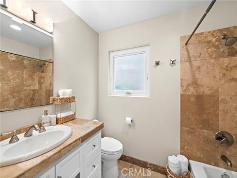 970 Quivera Street, Laguna Beach, CA