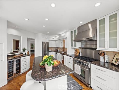 970 Quivera Street, Laguna Beach, CA