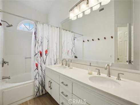 306 San Nicholas Court , Laguna Beach, CA