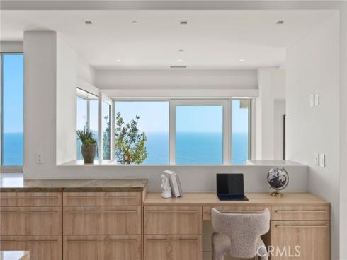 900  Gainsborough   Drive, Laguna Beach, CA
