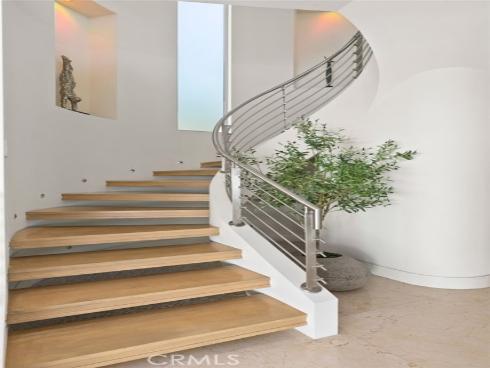 900  Gainsborough   Drive, Laguna Beach, CA