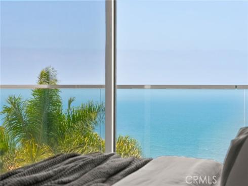 900  Gainsborough   Drive, Laguna Beach, CA