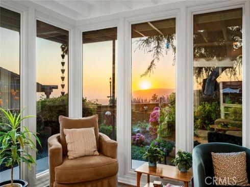 1687 Temple Hills Drive, Laguna Beach, CA