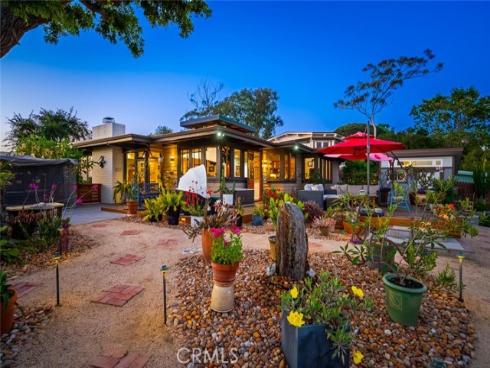 1687 Temple Hills Drive, Laguna Beach, CA
