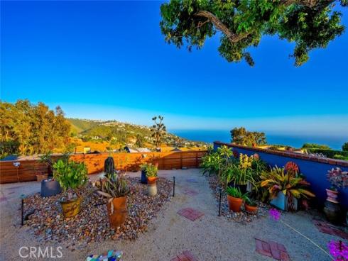 1687 Temple Hills Drive, Laguna Beach, CA