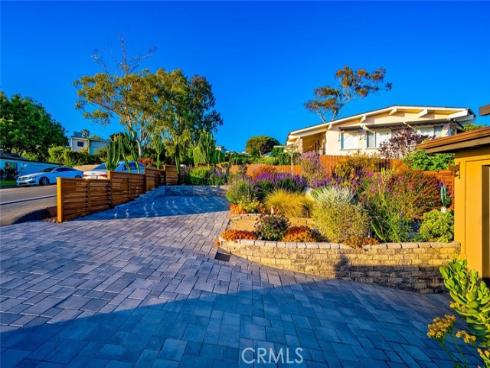 1687 Temple Hills Drive, Laguna Beach, CA