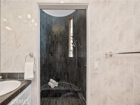 390 Saint Anns Drive, Laguna Beach, CA