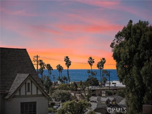 390 Saint Anns Drive, Laguna Beach, CA