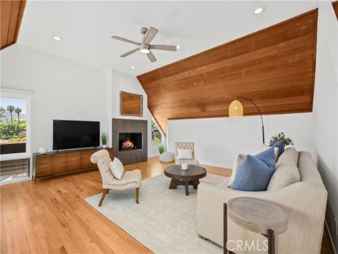 390 Saint Anns Drive, Laguna Beach, CA