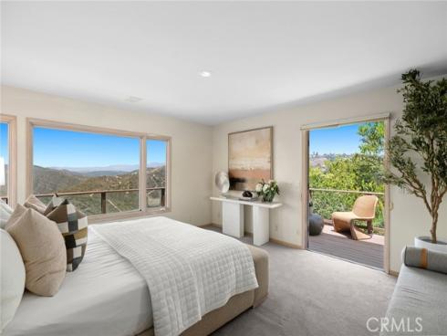 1324 Pitcairn Place , Laguna Beach, CA