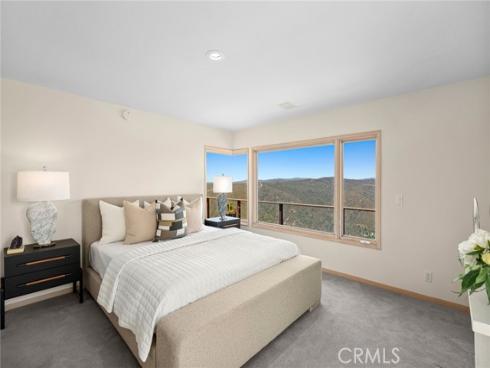 1324 Pitcairn Place , Laguna Beach, CA