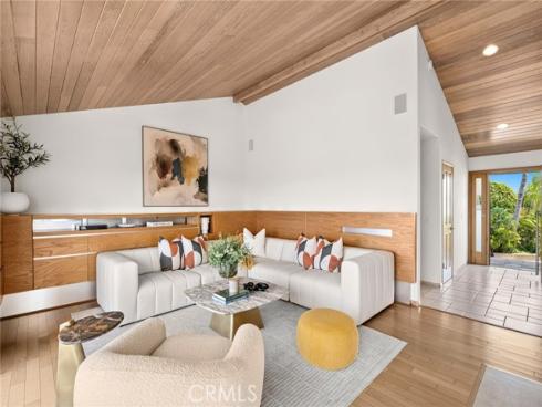 1324 Pitcairn Place , Laguna Beach, CA