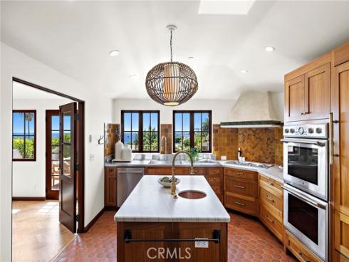 750 Manzanita Drive, Laguna Beach, CA