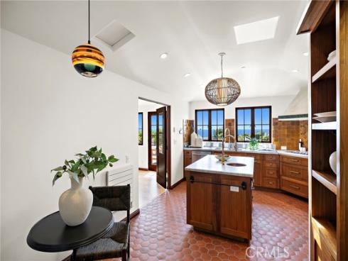 750 Manzanita Drive, Laguna Beach, CA