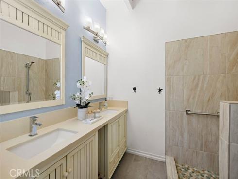 1094 Katella Street, Laguna Beach, CA