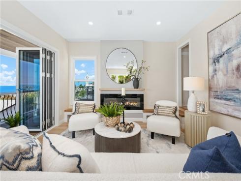 2961 Rounsevel , Laguna Beach, CA