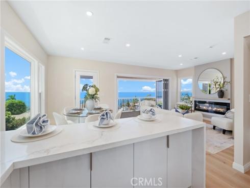 2961 Rounsevel , Laguna Beach, CA
