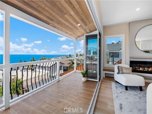 2961 Rounsevel , Laguna Beach, CA