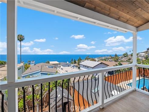 2961 Rounsevel , Laguna Beach, CA