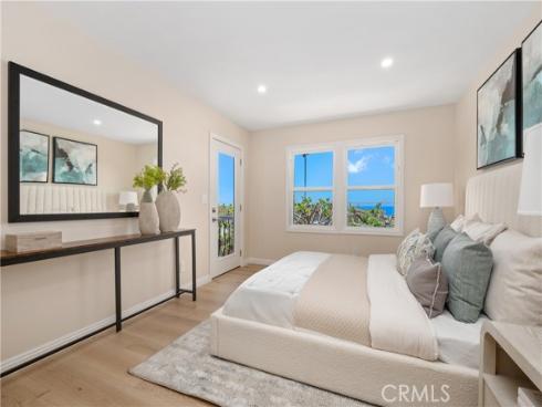 2961 Rounsevel , Laguna Beach, CA